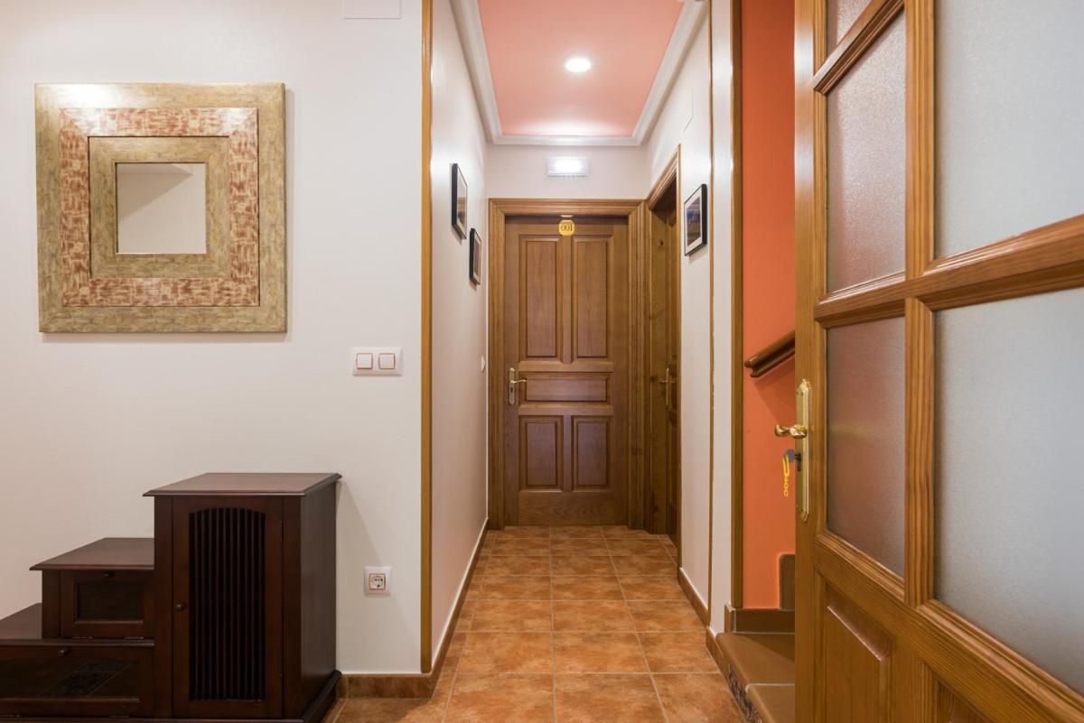Onís Hotel Y Apartamentos La Lonja מראה חיצוני תמונה
