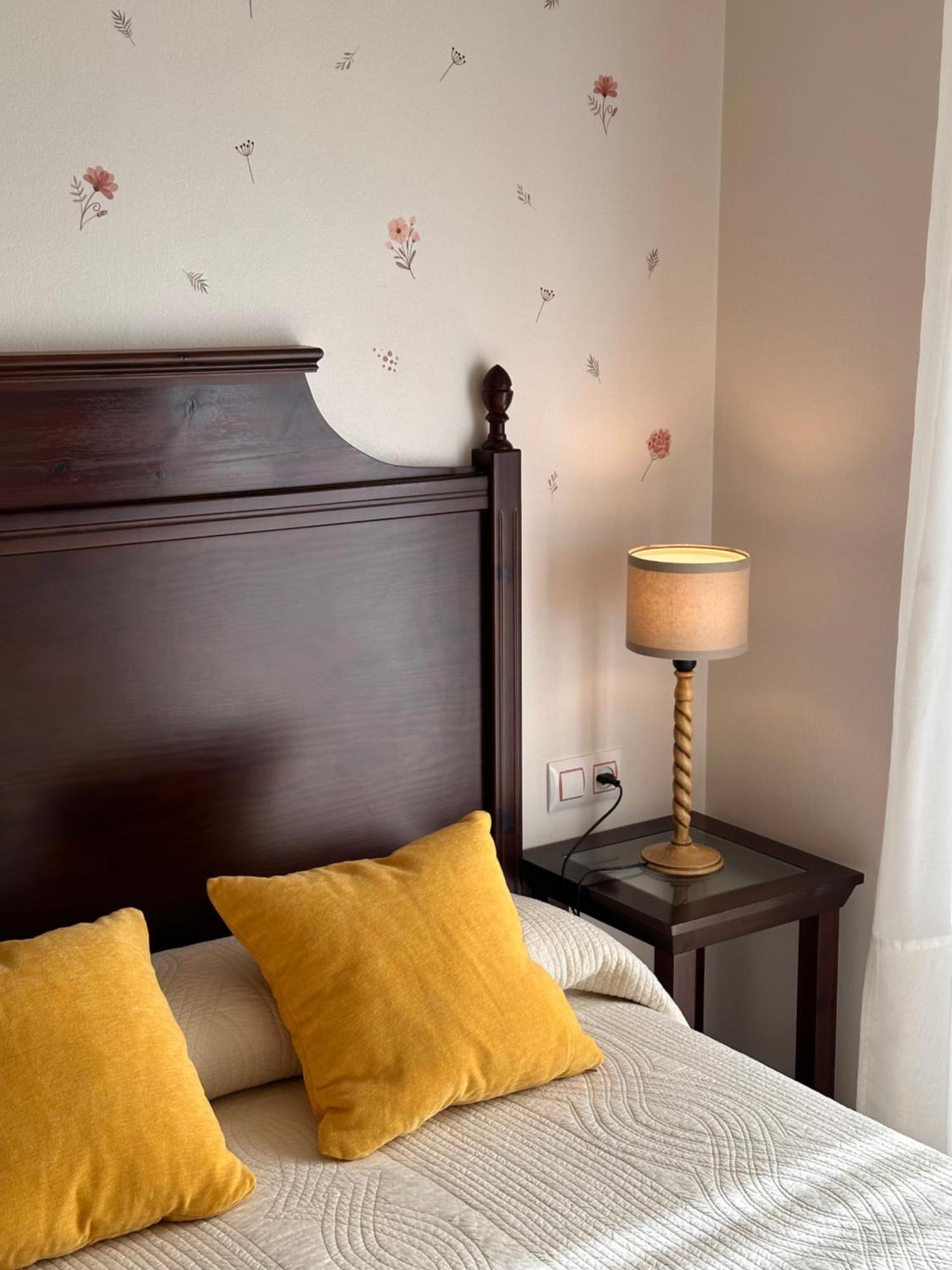 Onís Hotel Y Apartamentos La Lonja מראה חיצוני תמונה
